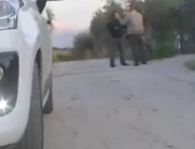 Απειλές και ύβρεις από τον αδερφό του Α. Σώρρα: «Κάνε μου μήνυση» (βίντεο)